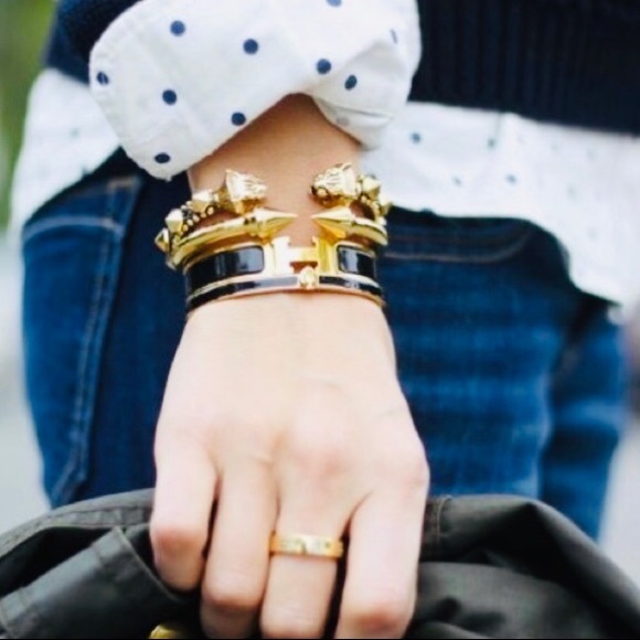 :: S&D [RARE]🦁⚜️Artemis Brass Stud Lionhead Cuff - Picture 5 of 9